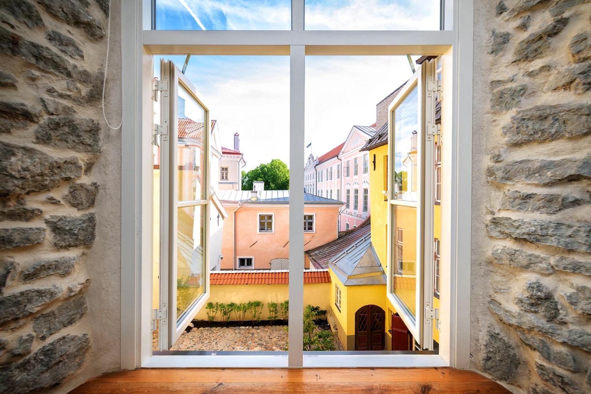 Апартамент Toompea Castle